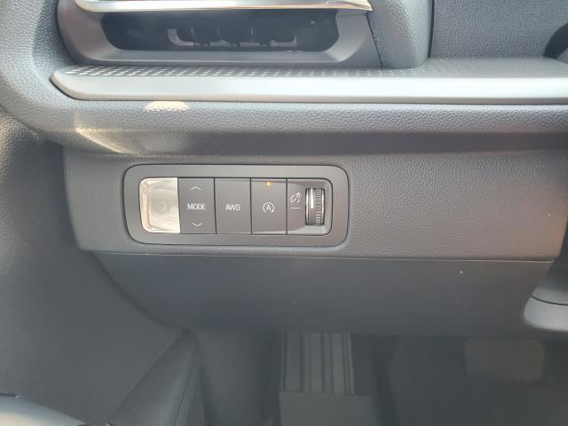 new 2025 Chevrolet Traverse car, priced at $45,255