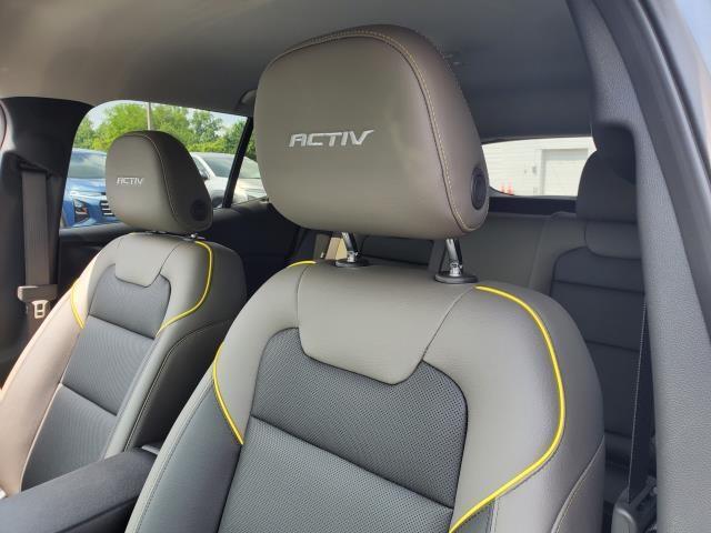 new 2025 Chevrolet Trax car, priced at $26,705