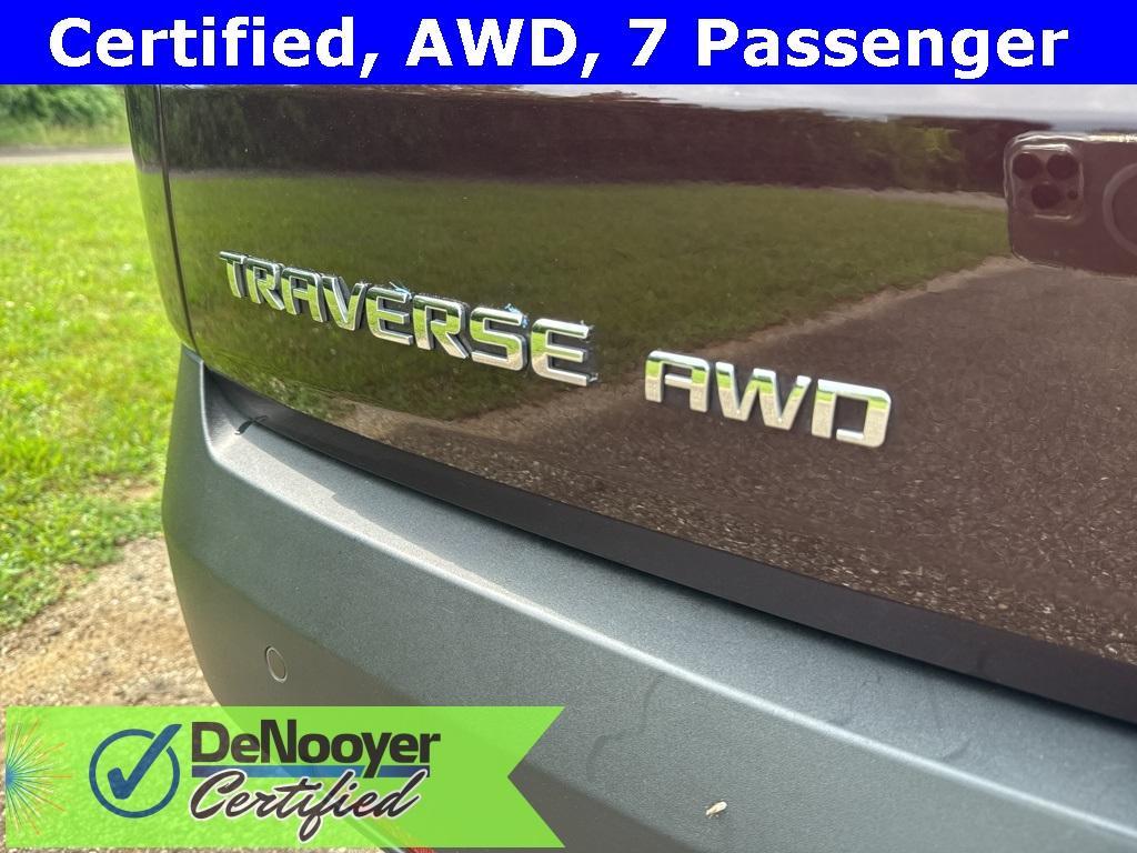 used 2022 Chevrolet Traverse car, priced at $30,990