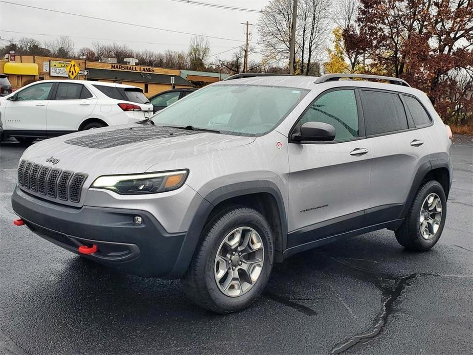 used 2019 Jeep Cherokee car, priced at $18,000