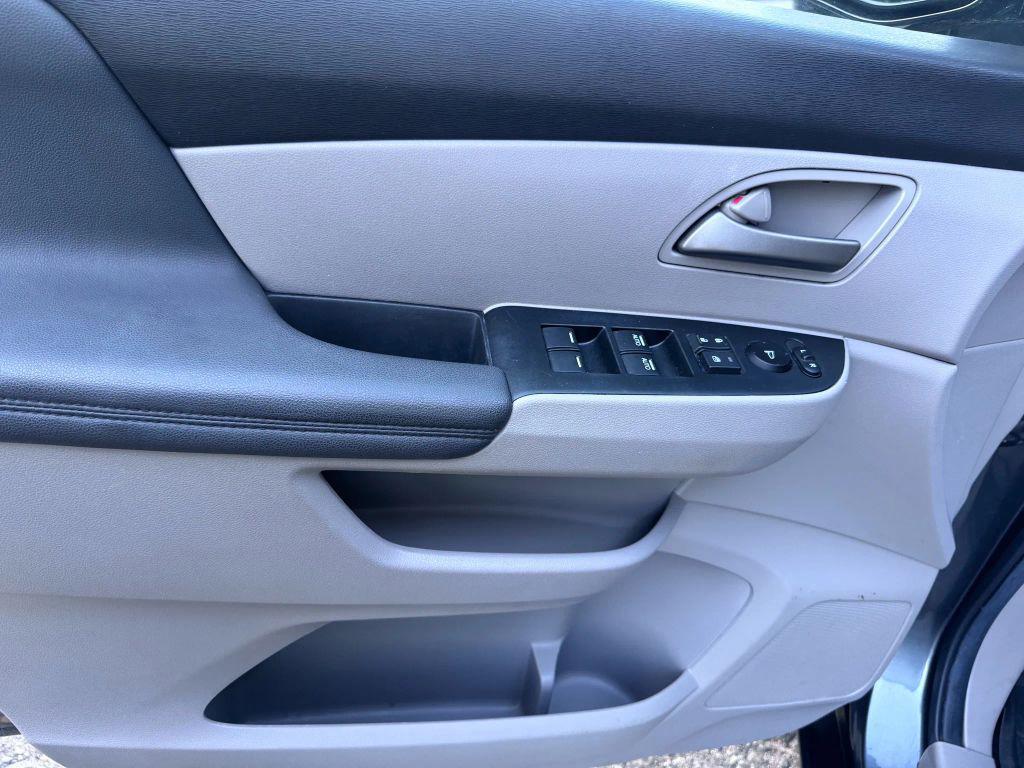 used 2013 Honda Odyssey car, priced at $9,995