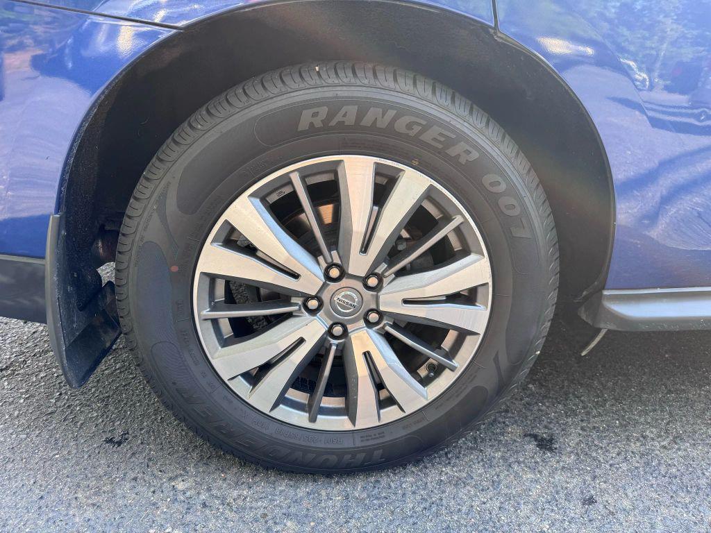 used 2020 Nissan Pathfinder car, priced at $13,495