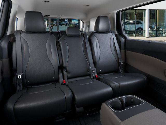 new 2025 Kia Carnival Hybrid car, priced at $45,225
