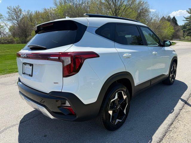 used 2024 Kia Seltos car, priced at $23,754