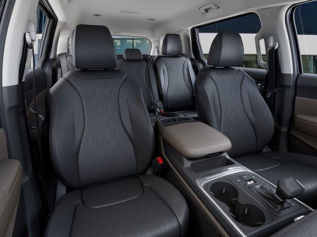 new 2025 Kia Carnival car, priced at $40,500