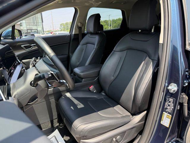 used 2023 Kia Sportage Hybrid car, priced at $25,793