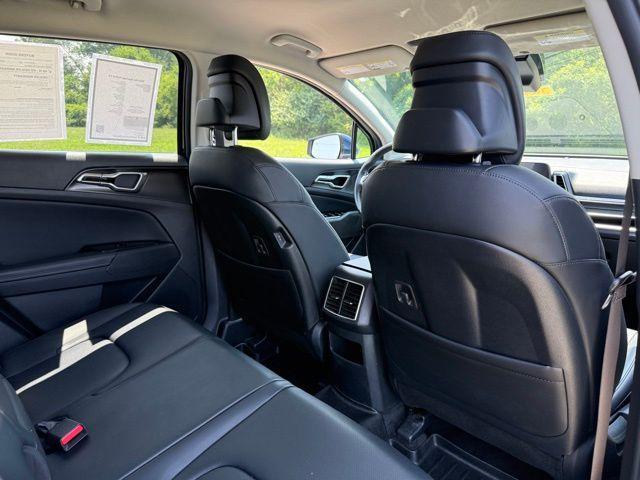 used 2023 Kia Sportage Hybrid car, priced at $25,793