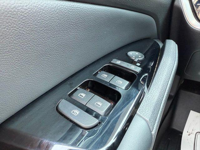 used 2023 Kia Sportage Hybrid car, priced at $25,793