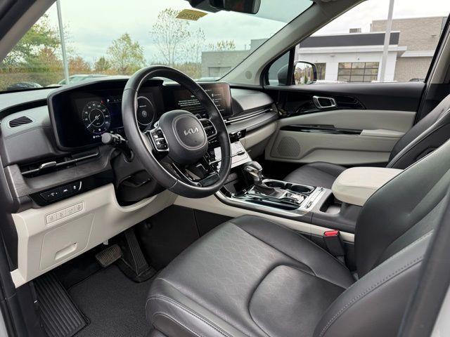 used 2023 Kia Carnival car, priced at $33,843