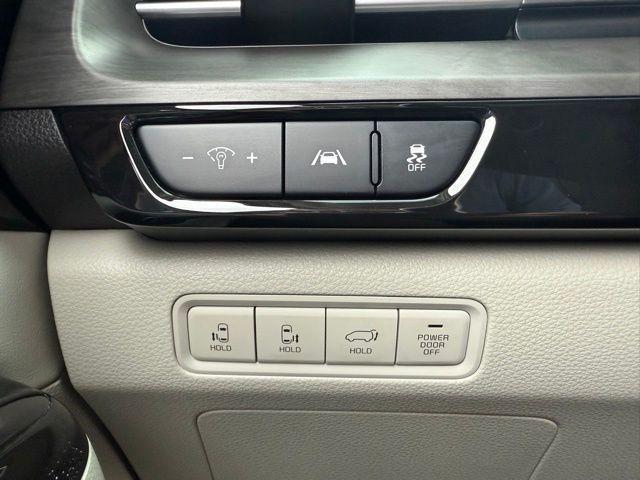 used 2023 Kia Carnival car, priced at $33,843