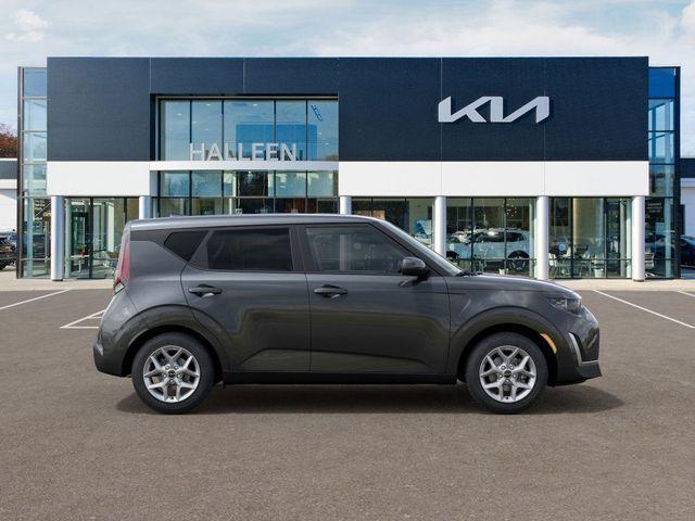 new 2025 Kia Soul car, priced at $22,560