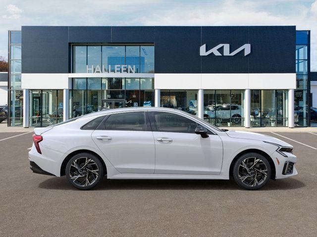 new 2025 Kia K5 car, priced at $33,940