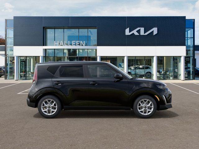 new 2025 Kia Soul car, priced at $24,905