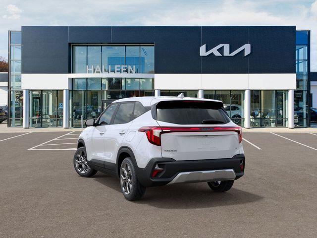 new 2025 Kia Seltos car, priced at $26,670