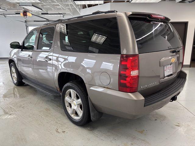 used 2012 Chevrolet Suburban car, priced at $6,000