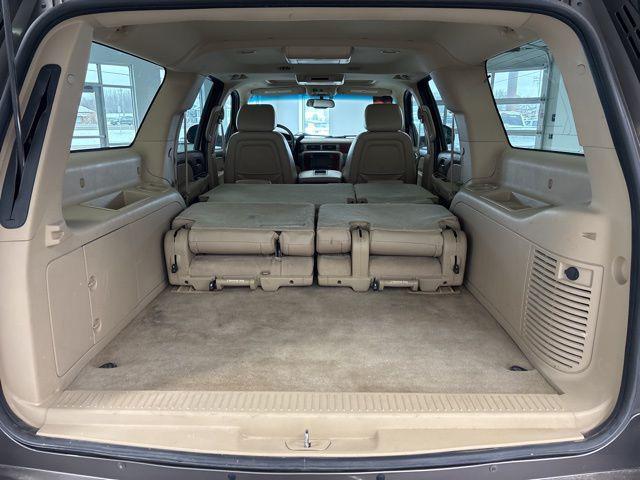 used 2012 Chevrolet Suburban car, priced at $6,000