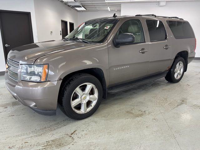 used 2012 Chevrolet Suburban car, priced at $6,000