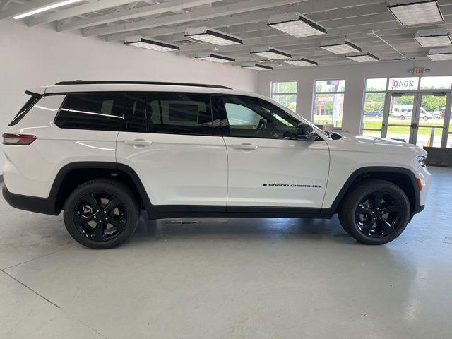 new 2025 Jeep Grand Cherokee L car, priced at $48,625