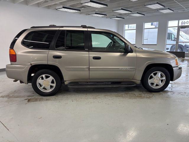 used 2002 GMC Envoy car, priced at $3,750