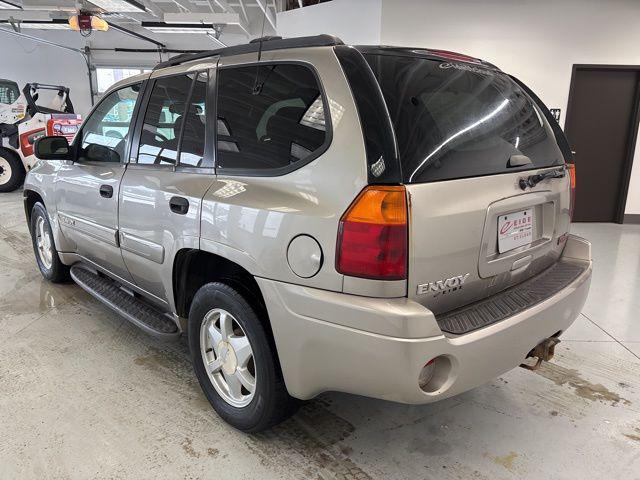 used 2002 GMC Envoy car, priced at $3,750