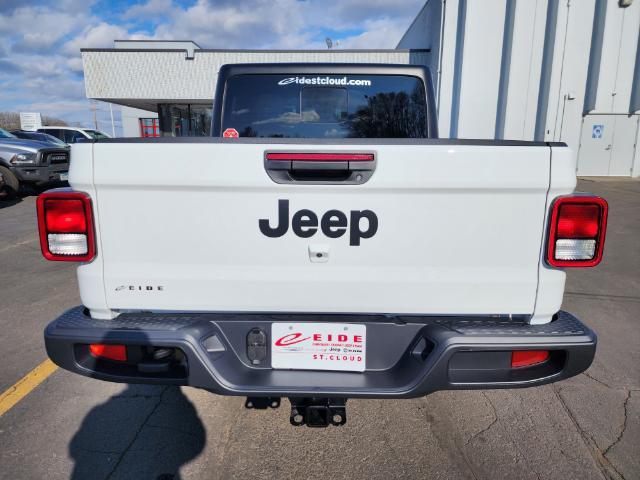 new 2024 Jeep Gladiator car, priced at $45,738