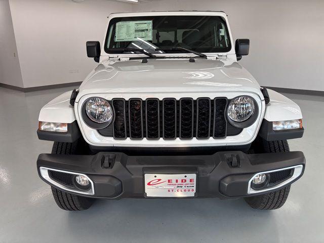 new 2024 Jeep Gladiator car, priced at $37,322