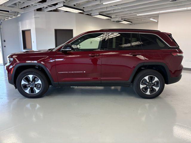 new 2024 Jeep Grand Cherokee 4xe car, priced at $45,502