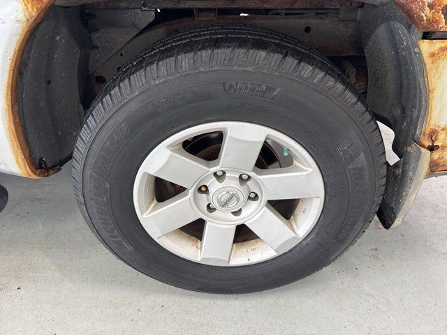 used 2005 Nissan Titan car, priced at $4,000