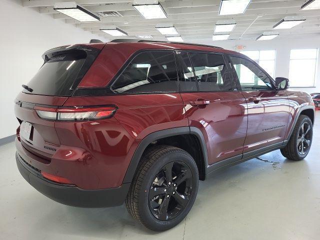 new 2025 Jeep Grand Cherokee car, priced at $46,852