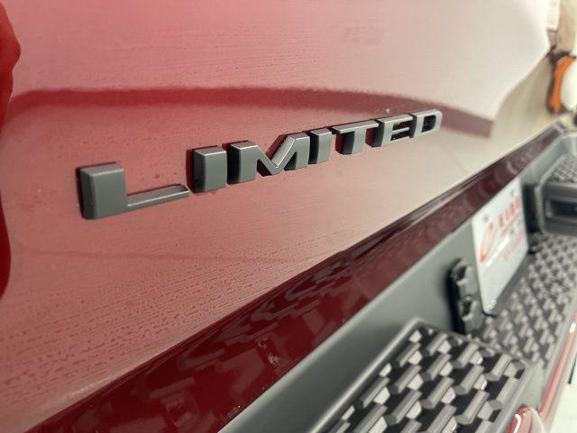new 2025 Ram 1500 car, priced at $69,628