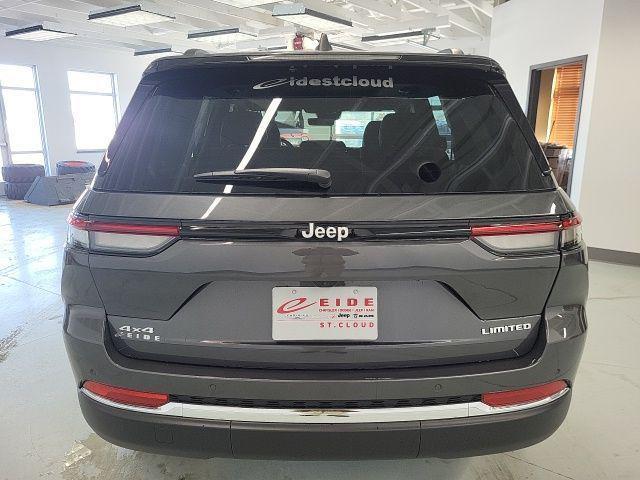 new 2025 Jeep Grand Cherokee car, priced at $44,666