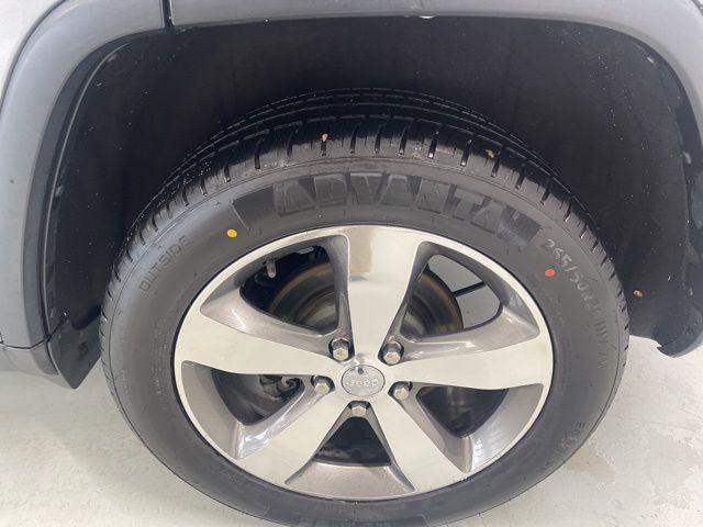 used 2015 Jeep Grand Cherokee car, priced at $17,000