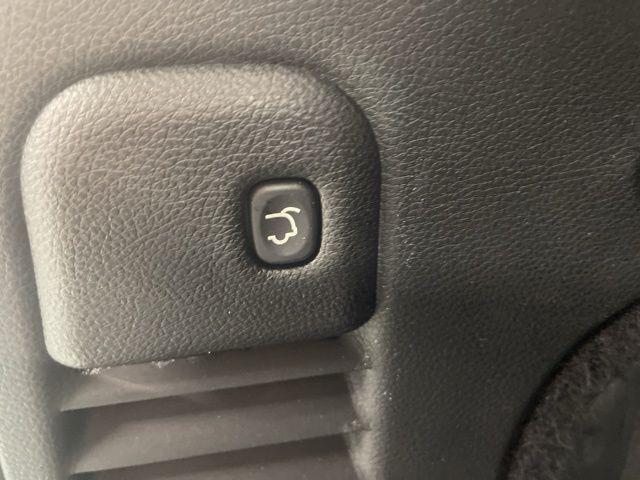 used 2015 Jeep Grand Cherokee car, priced at $17,000