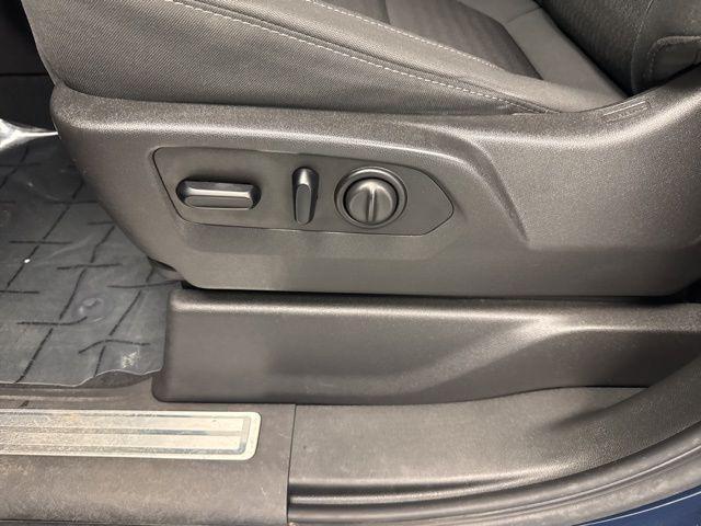 used 2021 Chevrolet Silverado 1500 car, priced at $32,000