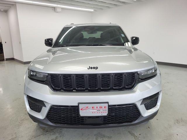 new 2025 Jeep Grand Cherokee car, priced at $42,357