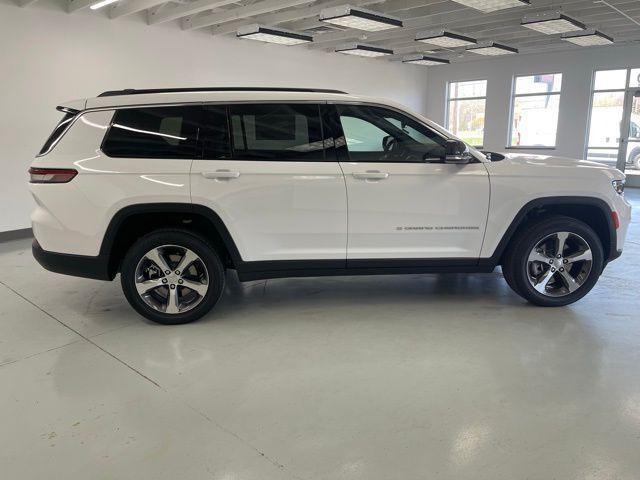 new 2025 Jeep Grand Cherokee L car, priced at $48,571