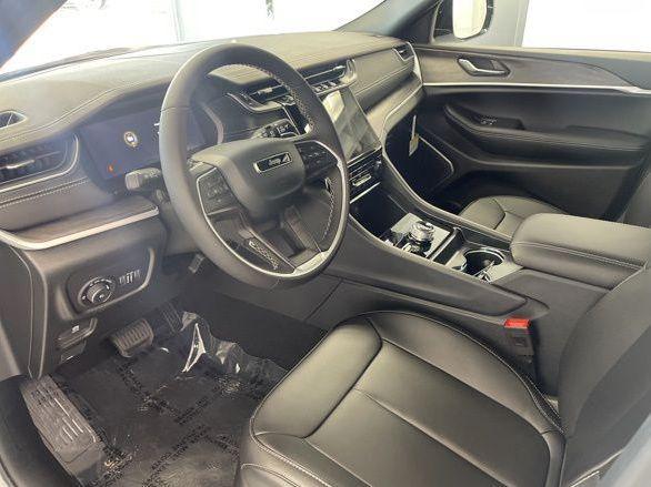 new 2025 Jeep Grand Cherokee L car, priced at $48,571
