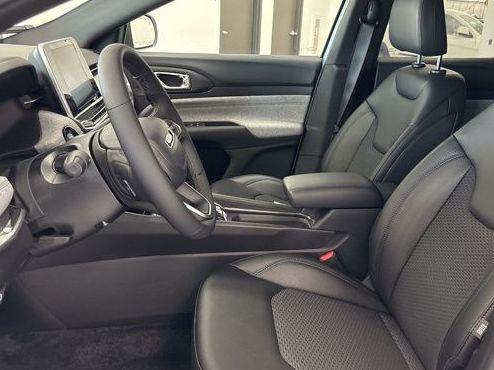 new 2025 Jeep Compass car, priced at $29,040