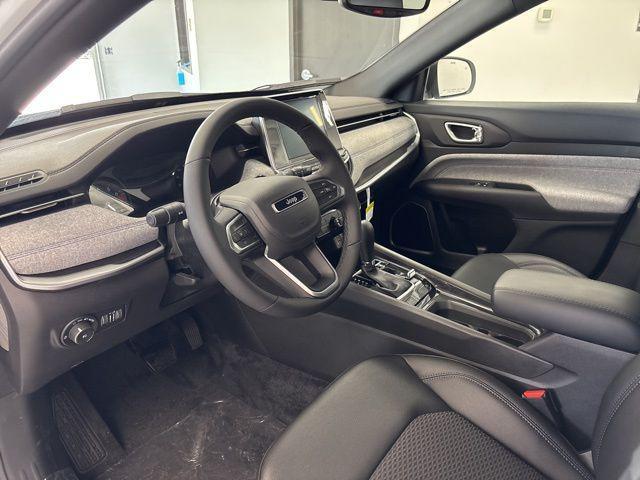 new 2025 Jeep Compass car, priced at $29,040