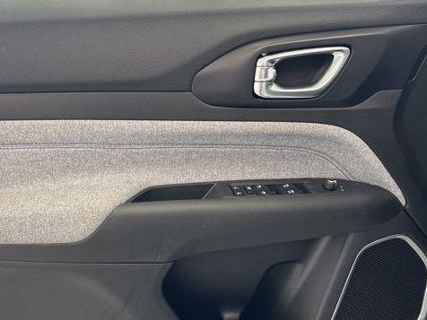 new 2025 Jeep Compass car, priced at $29,040
