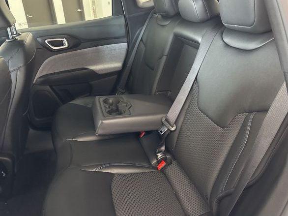 new 2025 Jeep Compass car, priced at $29,040