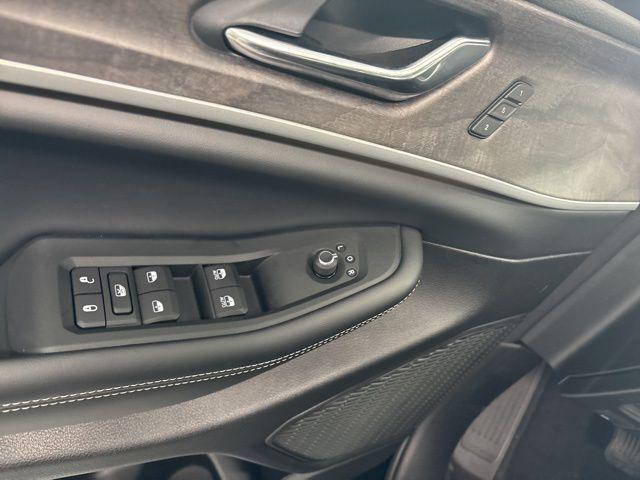 new 2025 Jeep Grand Cherokee car, priced at $46,560