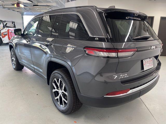 new 2025 Jeep Grand Cherokee car, priced at $46,560