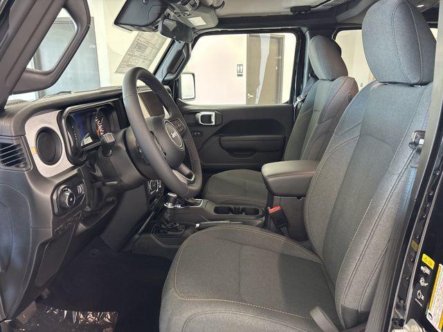 new 2025 Jeep Wrangler car, priced at $46,266
