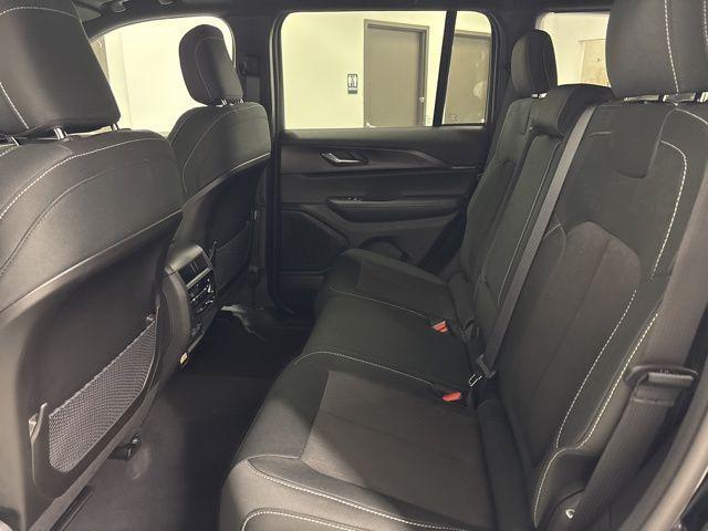 new 2025 Jeep Grand Cherokee car, priced at $37,340