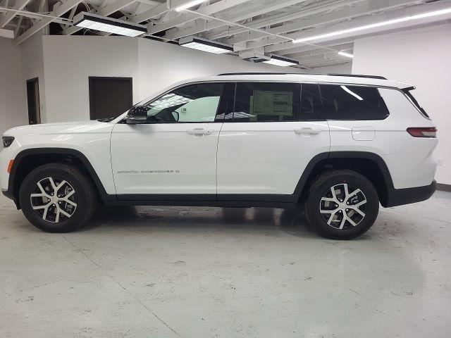 new 2025 Jeep Grand Cherokee L car, priced at $42,810