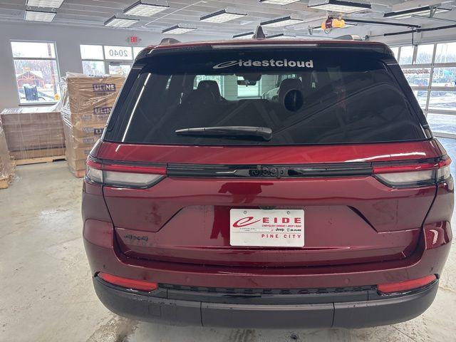 used 2025 Jeep Grand Cherokee car, priced at $39,000