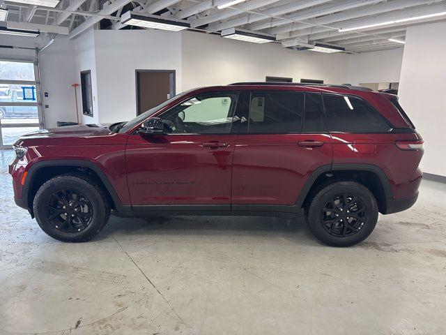 used 2025 Jeep Grand Cherokee car, priced at $39,000