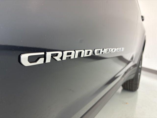 new 2025 Jeep Grand Cherokee car, priced at $40,928