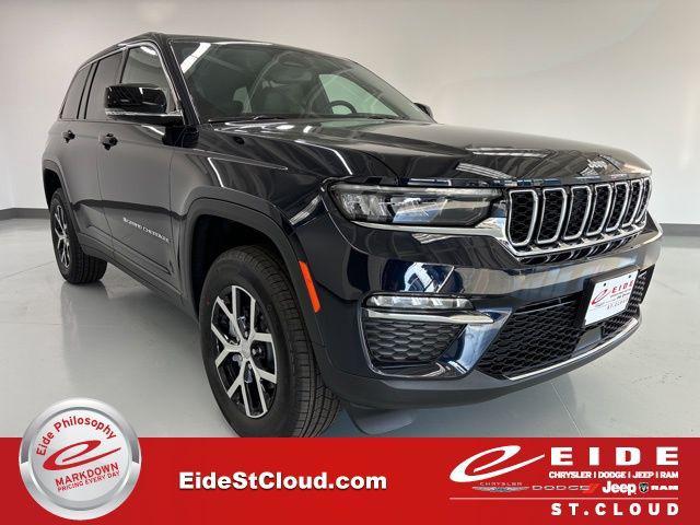 new 2025 Jeep Grand Cherokee car, priced at $41,628